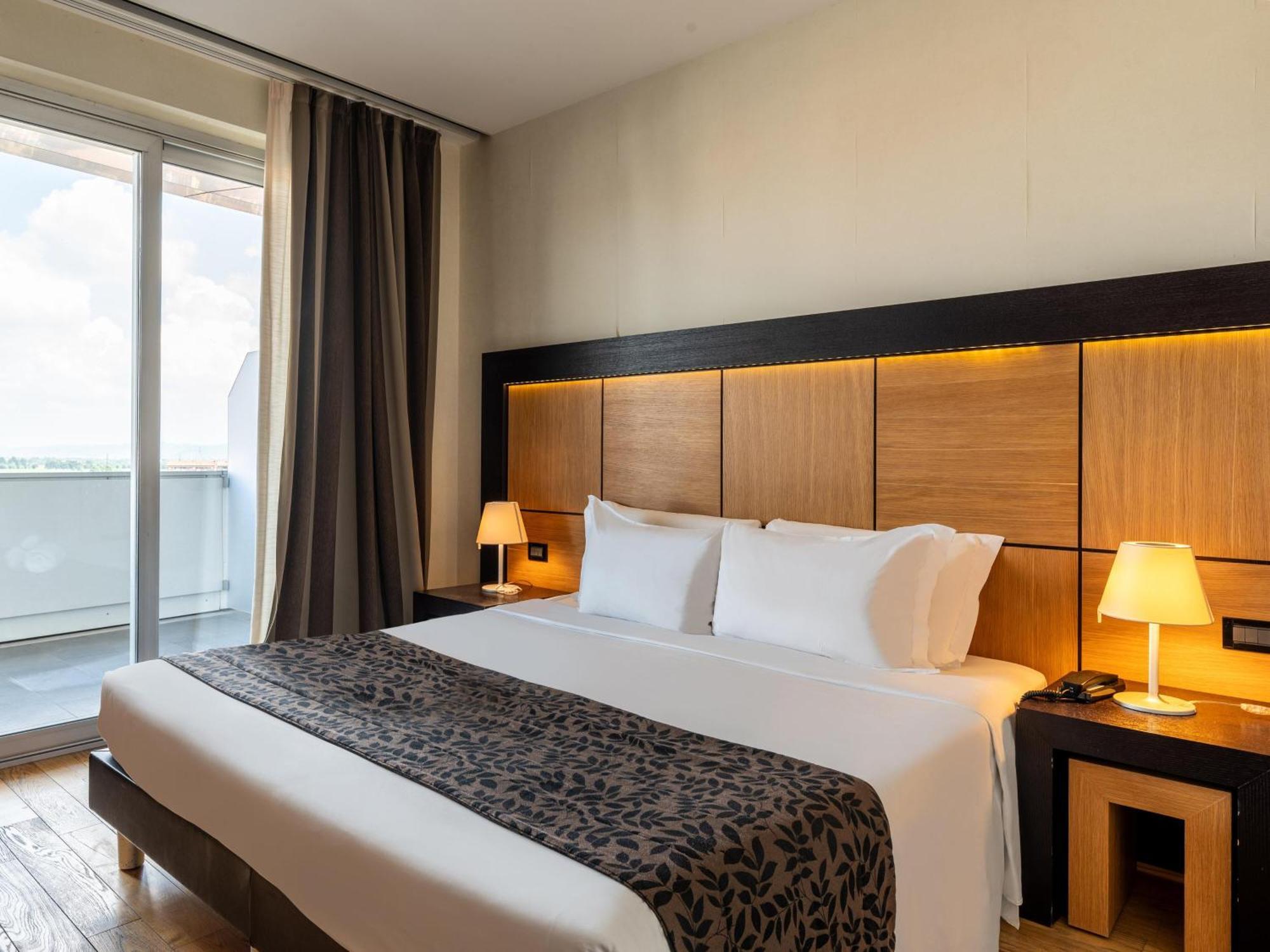 Superior Twin Room,1742631033:JPEG